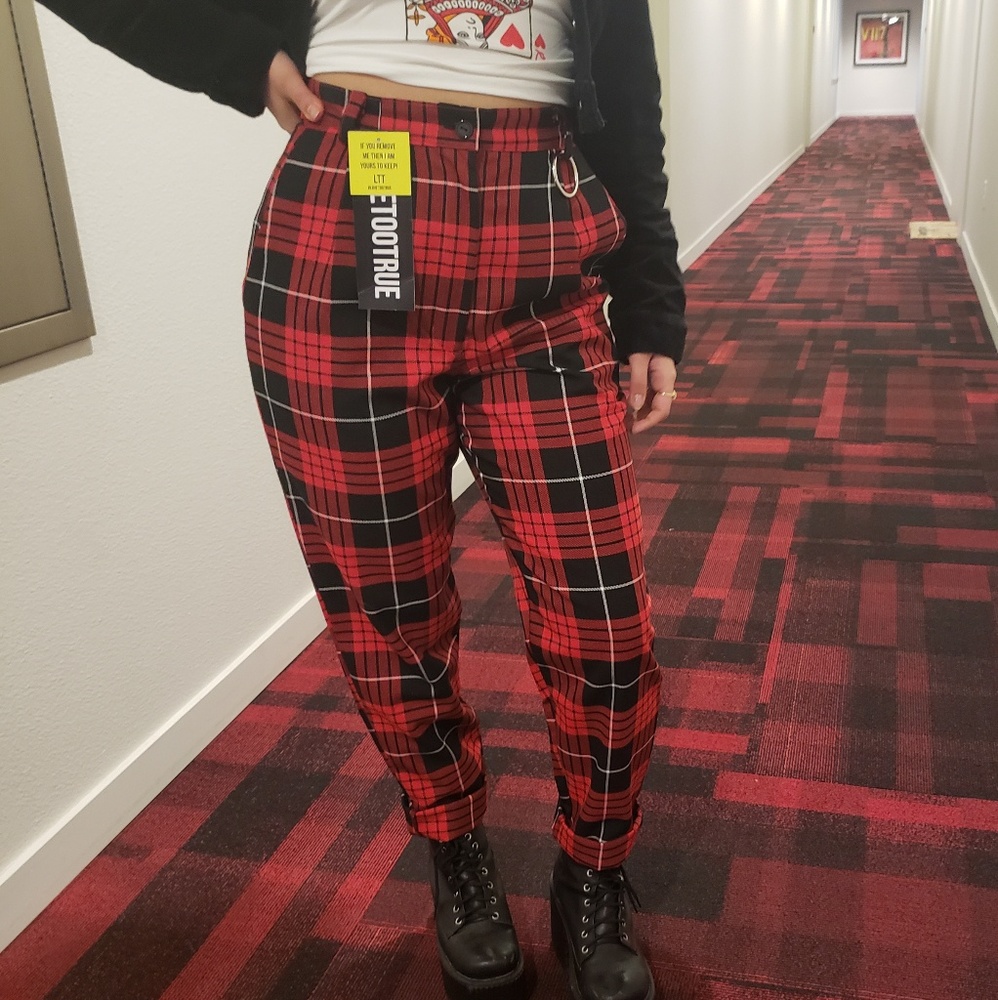Love too true red plaid trousers